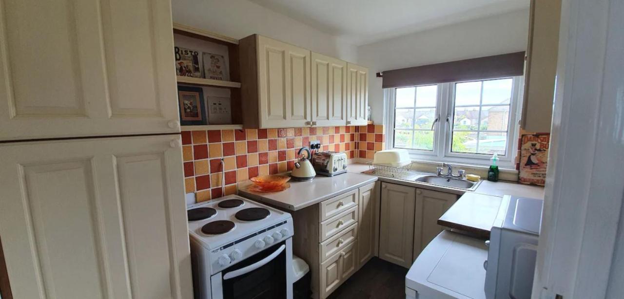 Beautiful 1 Bedroom Cottage With Courtyard. Deal Exterior photo